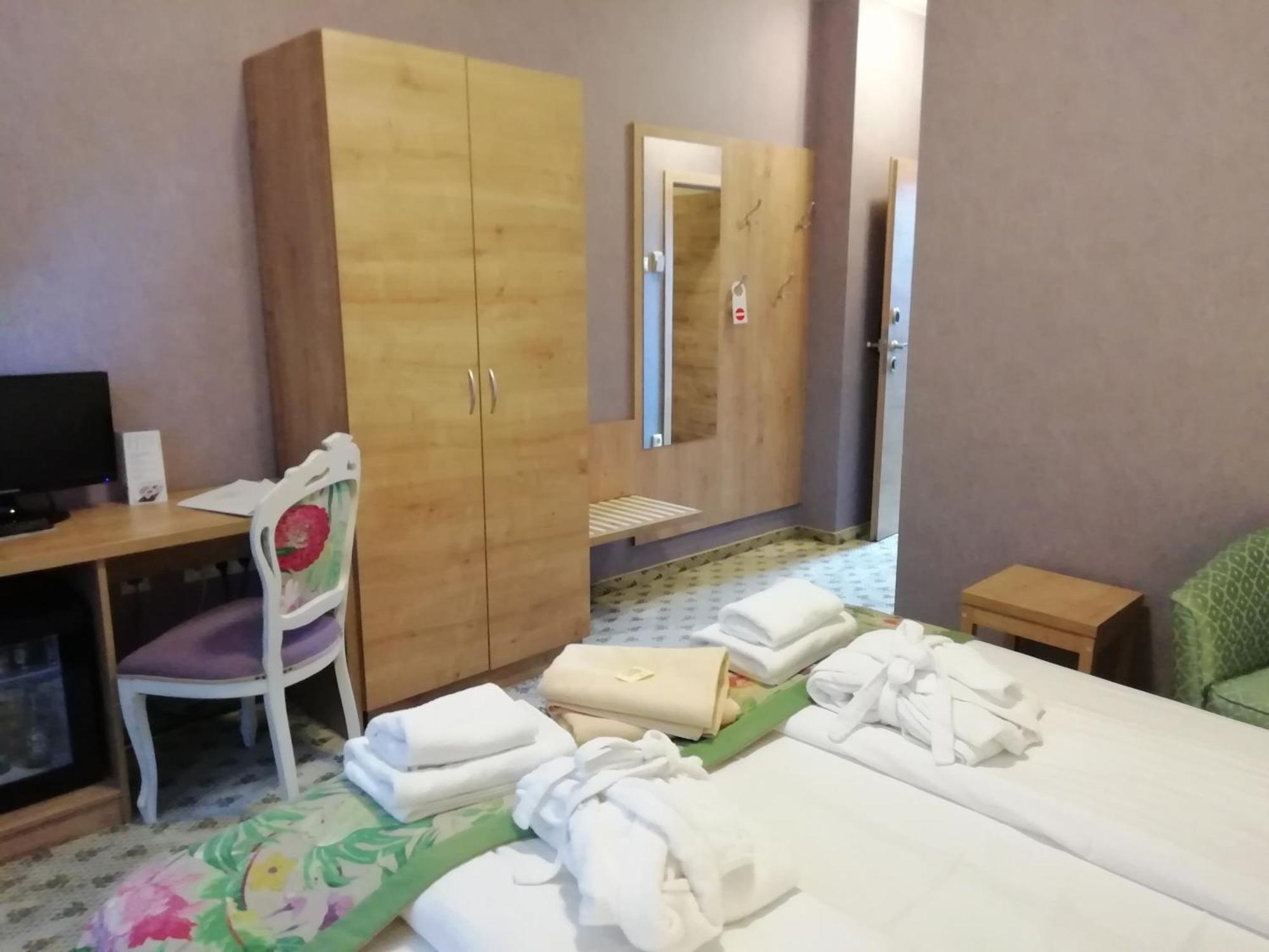 Batthyany Kuria Zalacsány